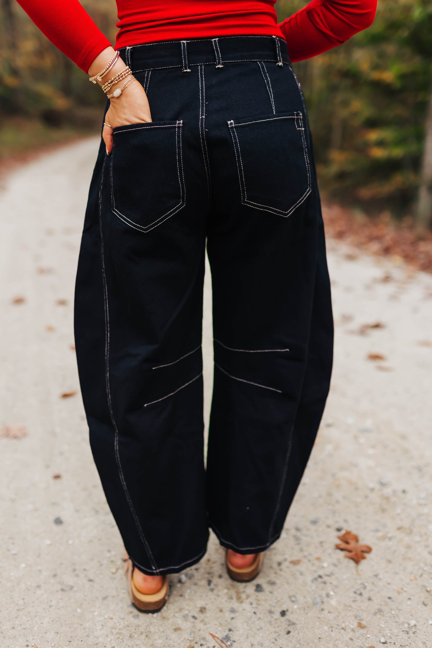 Black Barrel Jeans